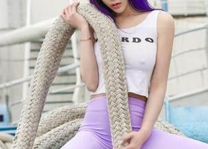 AISS爱丝(钻石版) – 等待是个耐心活，可索菲的美图那样鲜艳，我才不想走开呢。