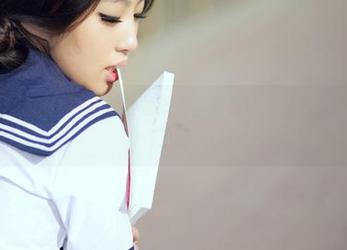 AISS爱丝(黄金版) – 看萱萱逛街，真是啧啧，这衣服也太会选了吧