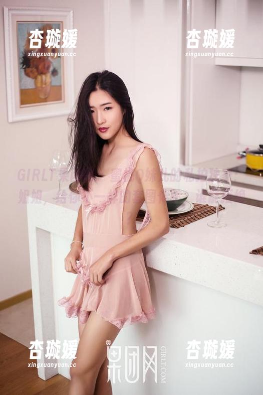 GIRLT果团网 - 蜜桃Q妹儿的私拍独家：姐姐，给你不一样的套图体验，谁能拒绝？