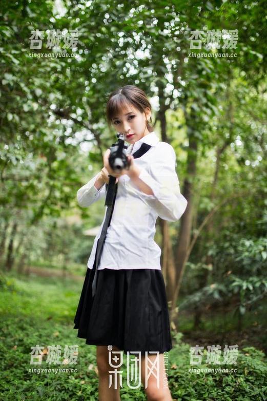 GIRLT果团网-龚玥菲 GIRLT果团网 - 你猜龚玥菲的女友能在图库里找到多少姿势?