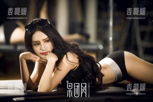最新美图轰炸：果团网带你体验那个含蓄的午后蓝颜