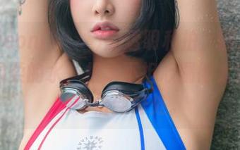 Hyoyeon(김효연)的透明私拍，图片就像一杯温柔的水，根本不担心漏得太多，却透得恰到好处。