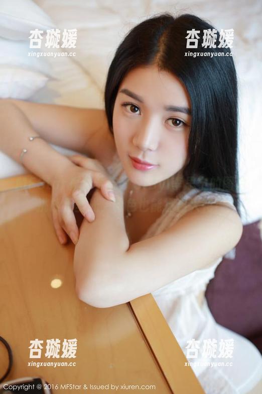 MFStar模范学院 - SiByl李思宁的图片挑战无圣光，粉色也能撩出火花！