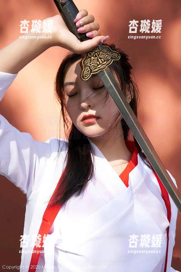 MiiTao蜜桃社 - 一言不合就来一组私拍，韩贝贝的和服图包让我半秒想从这转到那。