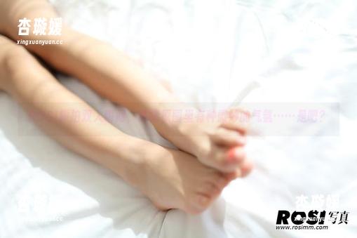 ROSI抓拍双人瞬间，高清原图里有种微妙的气氛……是吧？