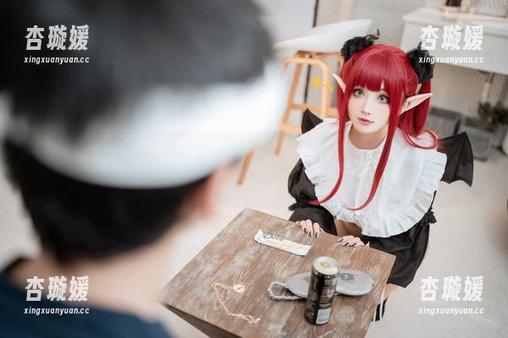 “Rioko凉凉子校服”分享：不同的姿势，谁才是校园里的主角？