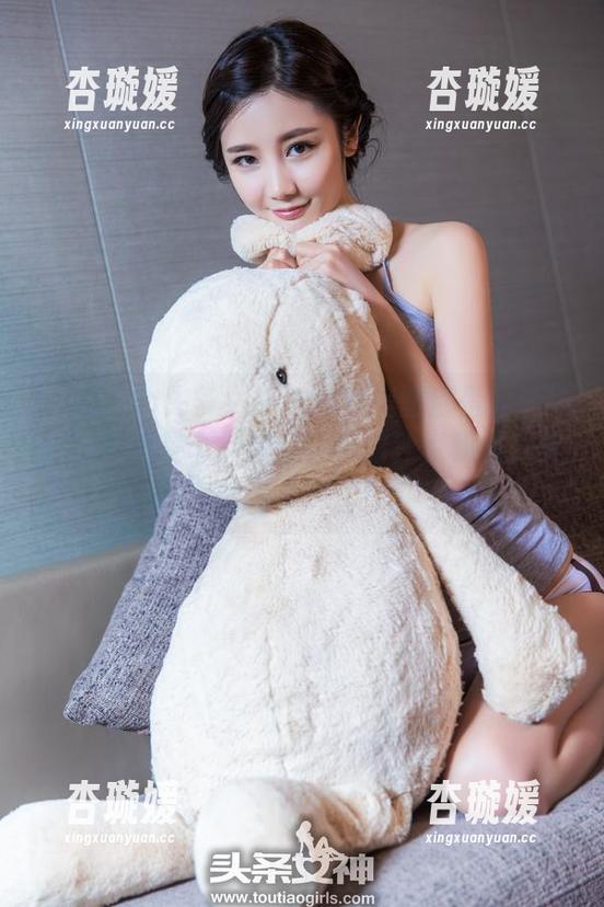 TouTiao头条女神-莫晓希 TouTiao头条女神 - 他的美图都是醉酒贵妃,果然是个拿酒当模特的独家秘技,莫晓希太厉害!