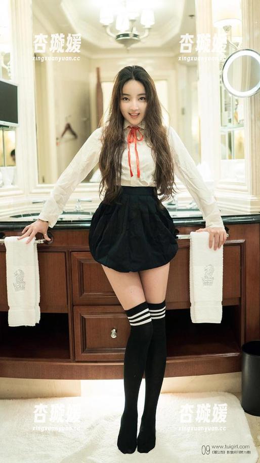 TuiGirl推女郎 - 观看王根星熙纸上的黑白，两种色彩的默契，如此简单又难以拒绝。