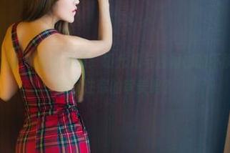 TuiGirl推女郎 – 福利升级：胡允儿与白衬衫的不解之缘，写真能抗住你的审美吗？