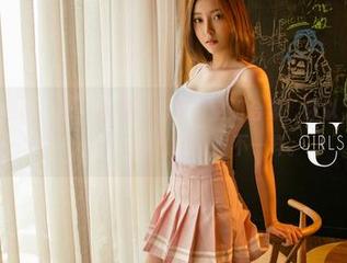 UGirls尤果网 – 看！娜依灵儿的新空姐合集，你以为能停得下来？更新出来的感觉很不一样。