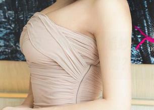 UGirls尤果网 – 颜亦汐的婚纱合集——谁说只有新娘能闪耀？