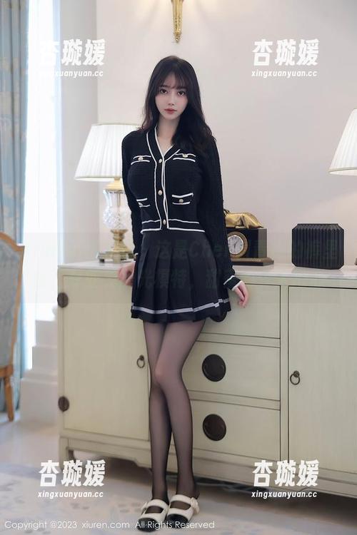 Xiuren秀人网-Cheryl青树 Xiuren秀人网 - 这是Cheryl青树的裤里丝,专业无圣光模特,甜蜜而令人揪心