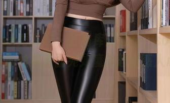 Xiuren秀人网 – 在图库里徜徉，sophie余冰的丝袜画面宛如魔法般迷惑人心。