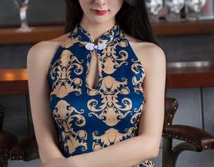 Xiuren秀人网 – 小橘子orange的精选作品，总有一种“我果然是学姐”的自信气场在流动。