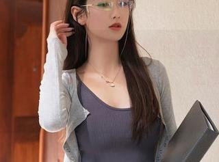 Xiuren秀人网 – 网盘上传的小蛮妖_honey修女，快来带上她的下凡‘秘籍’一览无余！
