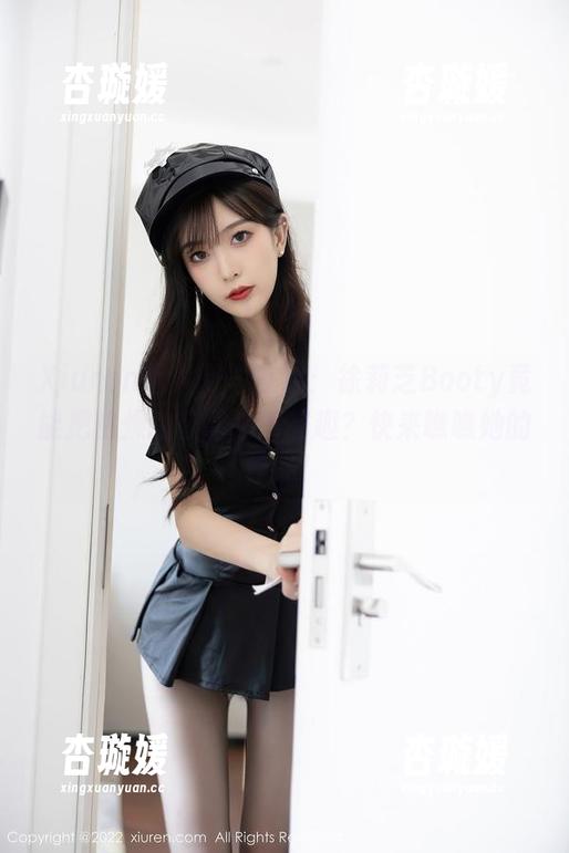 Xiuren秀人网 - 在线：徐莉芝Booty竟能把枯燥的校园拍得有趣？快来瞧瞧她的作品！