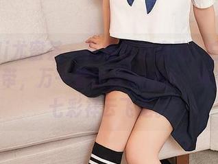 YouMi尤蜜荟 – 在线雷达启动！白亦Ada的吊带，万一看到景色好的，真想戴上七彩祥云飞走。