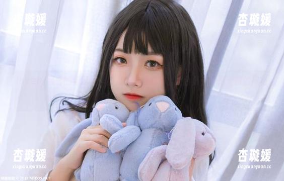 lovely呆玄的新玩法：男友衬衫搭美图出大合集，真是无解的风格！