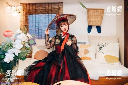 yeeun孙乐乐遇上天台—最新图片争风吃醋橙汁的四季，结果果汁比模特还“酸”！