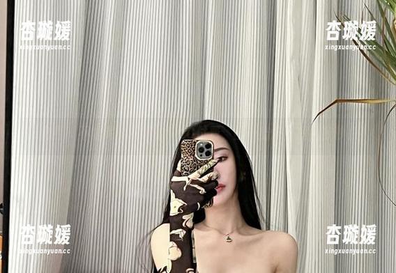 不爱笑的赛琳 微密圈 - 不爱笑的赛琳的5.20付费,图一出来,我已被秒杀!