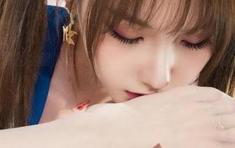 丽柜 – 小璐璐的全套女王写真，没心思工作了，画面太美我不敢看。