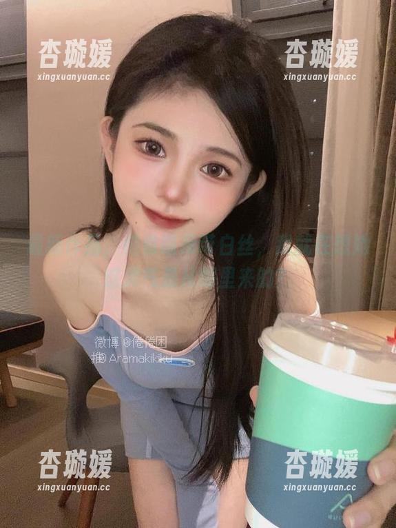 最新作品，倦倦喵吊带白丝，我就在想她这灵气是从哪里来的？