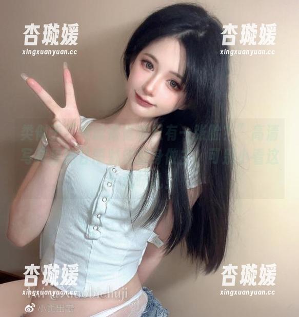 类似于“谁说倦倦喵只有一张脸？”高清写真里的甘雨魅魔翻身做主，可别小看这戏味儿！