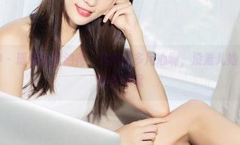 克拉女神 – 珊珊全套油亮，这得是多用心啊，没准儿她自己都觉得羞赧呢