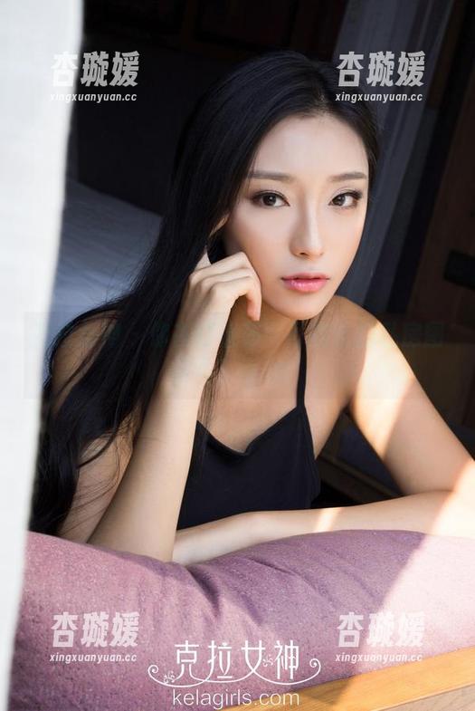 克拉女神 - 你在盯着苏可可的长腿私房图集吗？小心！
