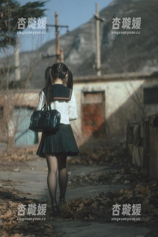 樱花女友，六味帝皇酱的私房写真，脸红值拉满，哈哈！