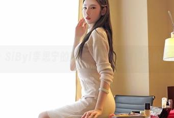 嗲囡囡 – SiByl李思宁的瑜伽写真集，原图里的折腾和舒展