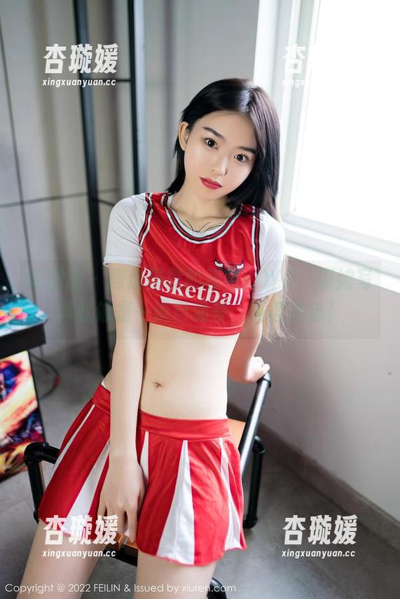 嗲囡囡 - 网盘隔壁的模特YOYO，厨娘写真就像是一道自助餐，任君挑选！