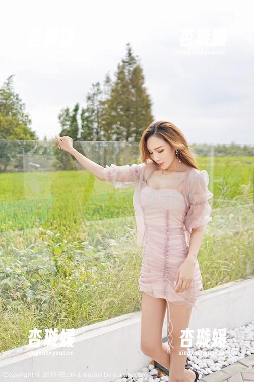 嗲囡囡 - 更新了！芷儿Momoko的连衣裙套图，让我又多了几秒停留。