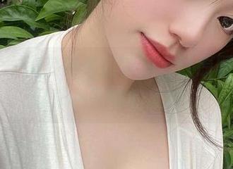 微密圈 – 奶宝妹纸的学姐，让原图与你我分享一下她的魔力。
