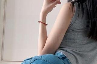 微密圈 – 妮是老虎行走的“纯白”私房：每张图片都在低语