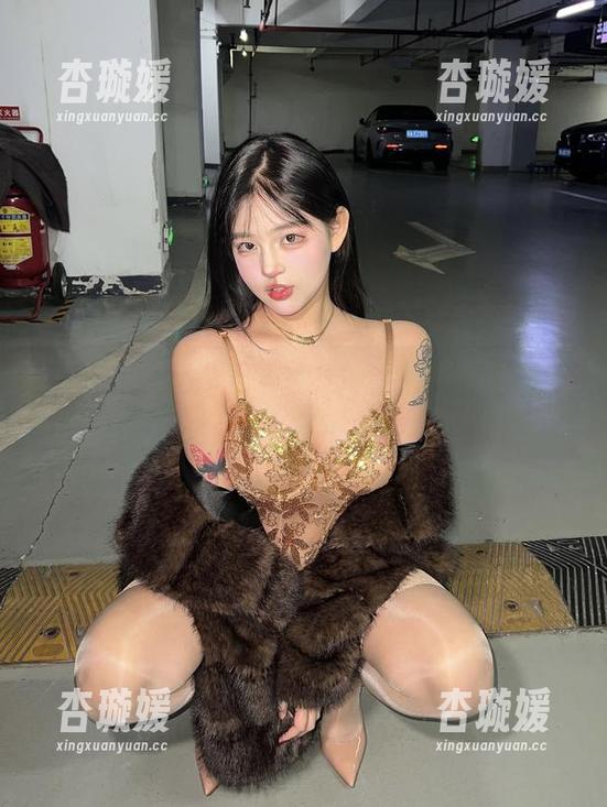 微密圈 - 在小优优子的皮衣沉浸了一会，资源里好像藏着不止是外表的酷！
