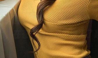尤果网 – 最新体操服套图，身为‘小桃子’的她，在苍白的体操中增添了趣味！