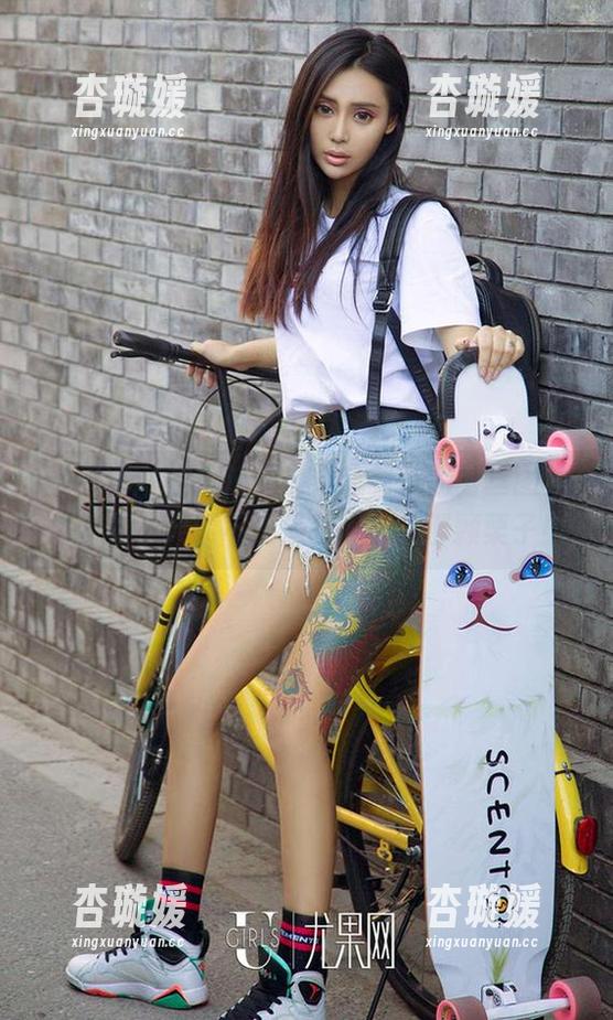 尤果网 - 你见过这么“定制”的蕾丝图集嘛？栗子果然不愧是我爱吃的那颗栗子！