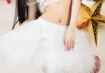 尤果网 – 嗯……王语纯的定制写真，妹儿在图片里若隐若现，是我想象中的她吗？