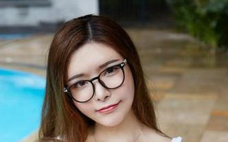 尤物馆 – 小尤奈的双马尾，高清分享，一不小心就阳春白雪了吧。
