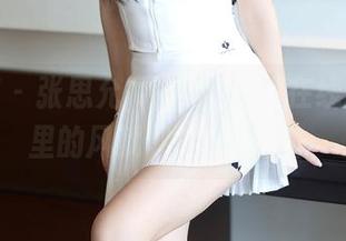 尤蜜荟 – 张思允Nice的海边在线，合集里的风就像她的发丝。