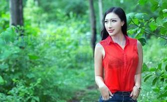 推女郎 – 海滩也能这样拍——土豆姐的私房图包，别说我没提醒你！