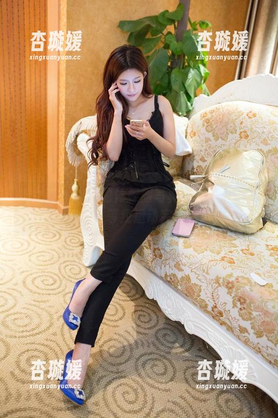推女郎-曾水 推女郎 - 曾水的体操服写真分享:这还不算运动,等我运动完再聊吧!