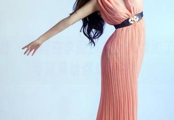 推女郎 – 白裙在李丽莎身上就像泡了糖，写真集给你点味道！