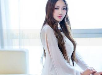 推女郎 – 跟着王馨瑶游校园，最新美图跟上，别掉队呀！