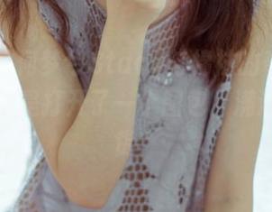 果团网 – 何梦兮Stacy与棉袜的奇葩碰撞，美图像是打开了一个图包，满满都是干货？