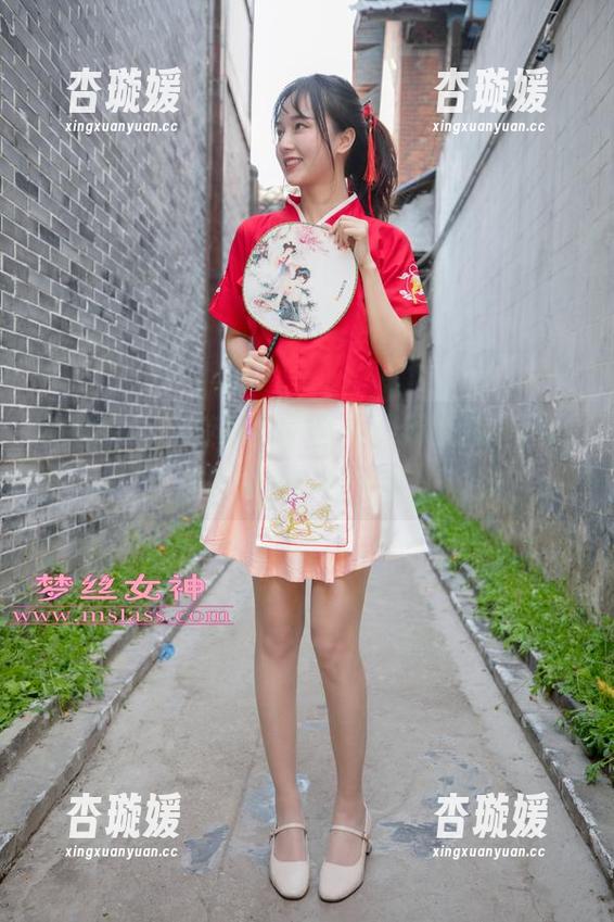 梦丝女神 - 莹仙女教你，最新的灰丝图册里竟藏着这种气质！