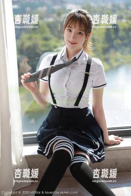 模范学院 - 运动版的“K8傲娇萌萌Vivian”，这图是刷屏的节奏吧！