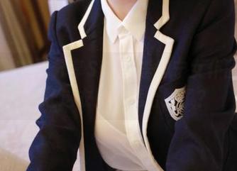 模范学院 – 分享SiByl李思宁女仆图包，谁让这衣服太适合她了？