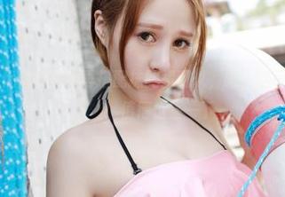 模范学院 – 优优说黑丝再搭配抹胸裙可以，唔，这可是个‘免费资源’！值得借鉴一下。